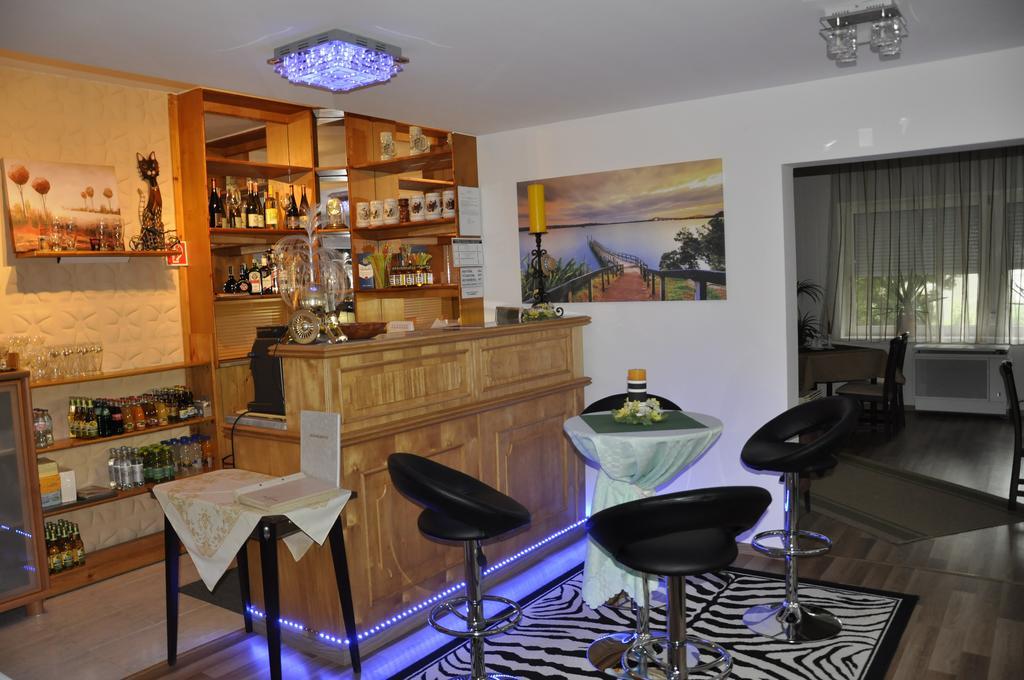 Anna Panzio Bed & Breakfast Herend ภายนอก รูปภาพ